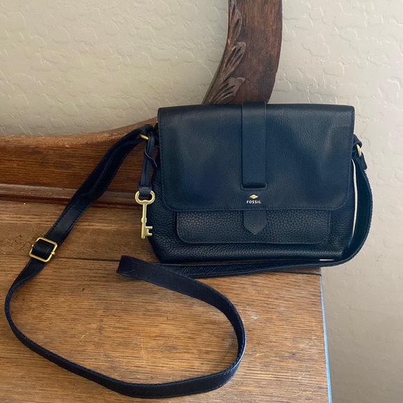 Fossil Handbags - Fossil leather crossbody bag